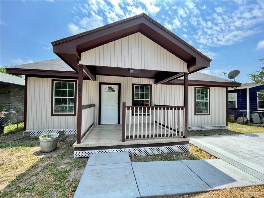 422 E Chapa Ave, Pharr, TX 78577 - photo 1
