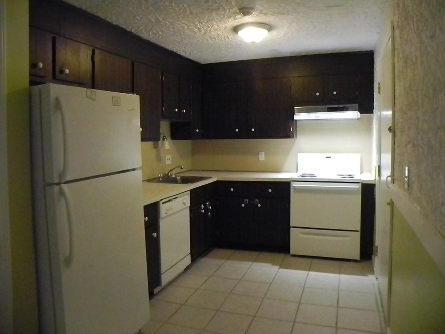 318 Codman Hill Rd unit 33E, Boxborough, MA 01719 - photo 1