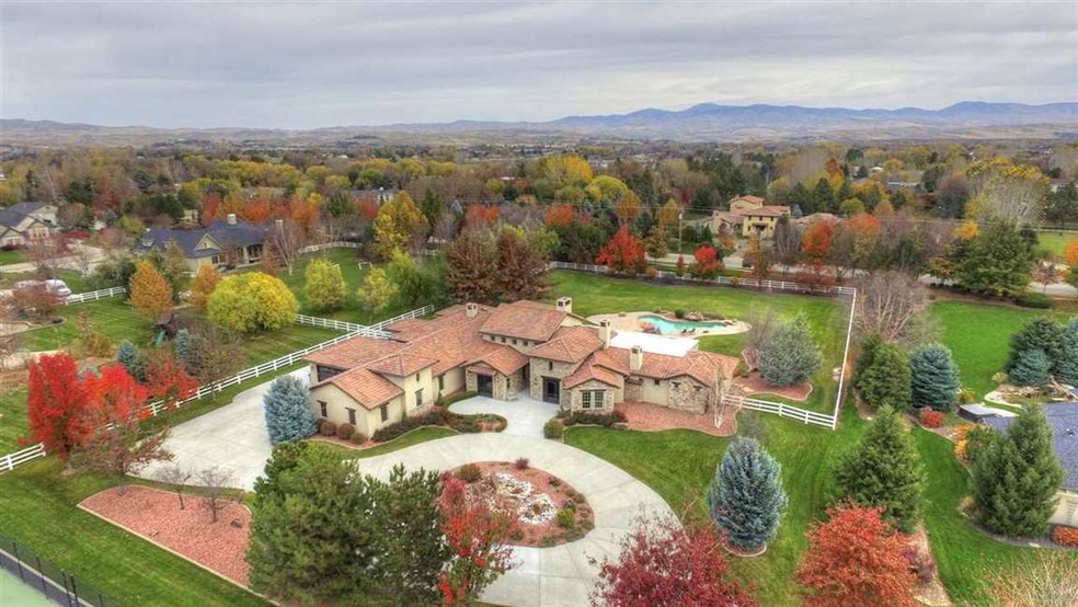 2156 W Autumn Crest Ct, Eagle, ID 83616 - photo 1