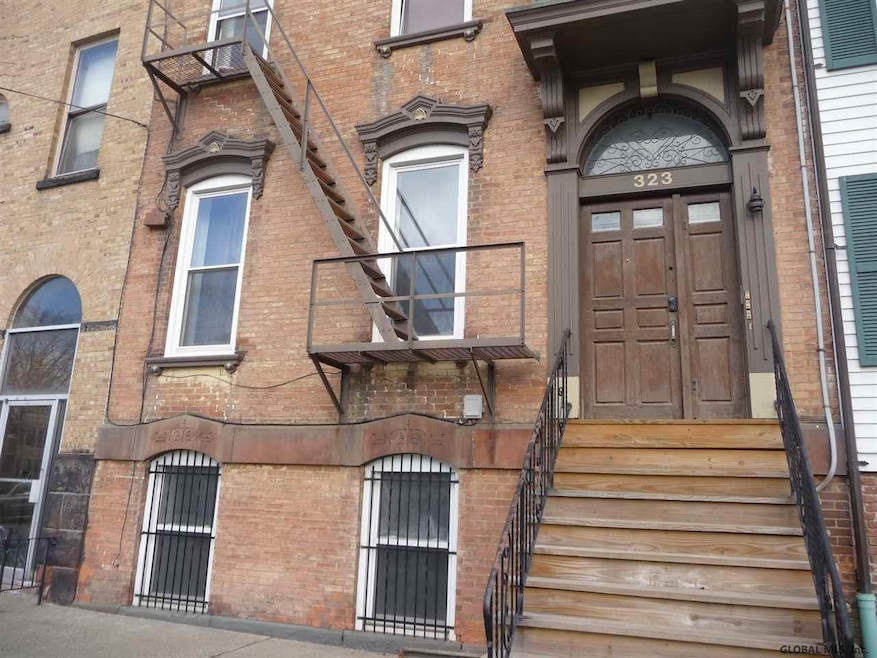 323 Washington Ave unit Lower Level, Albany, NY 12206 - photo 1