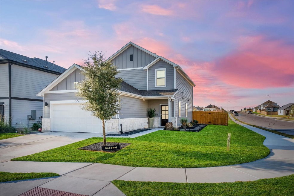 304 Tolo Dr, Elgin, TX 78621 - photo 1