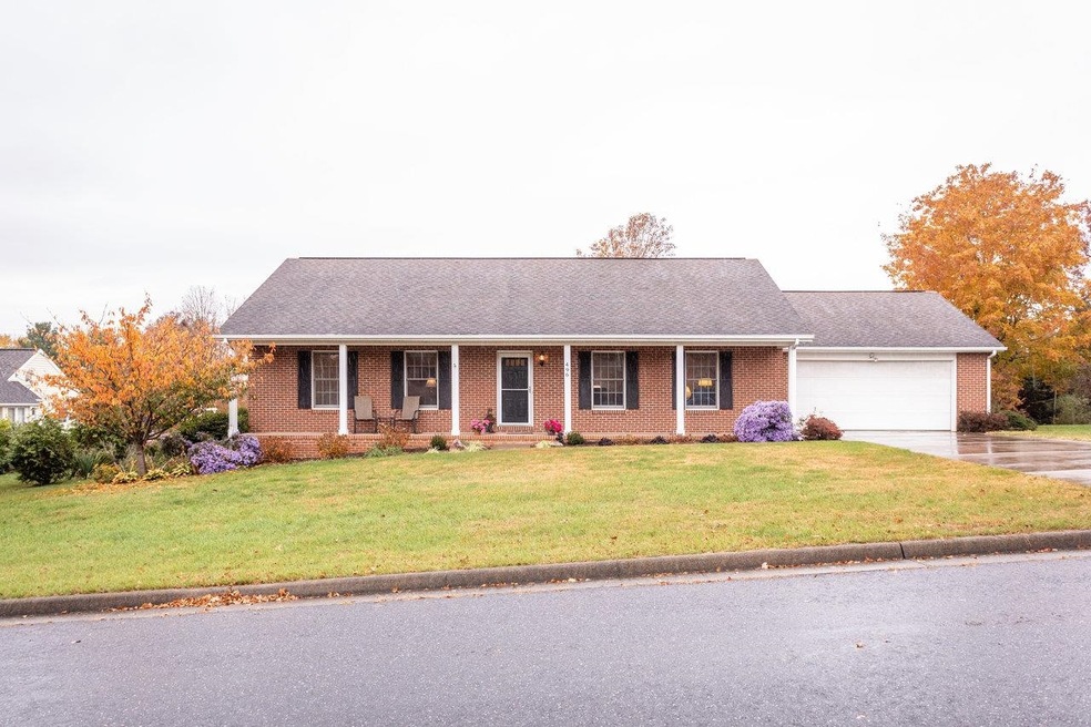 496 Sugar Maple Ln, Harrisonburg, VA 22801 - photo 1