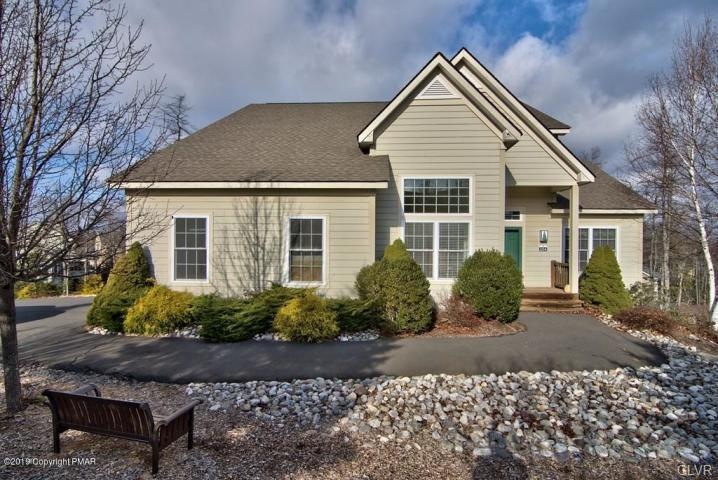 204 Hermit Thrush Rd, Pocono Pines, PA 18350 - photo 1