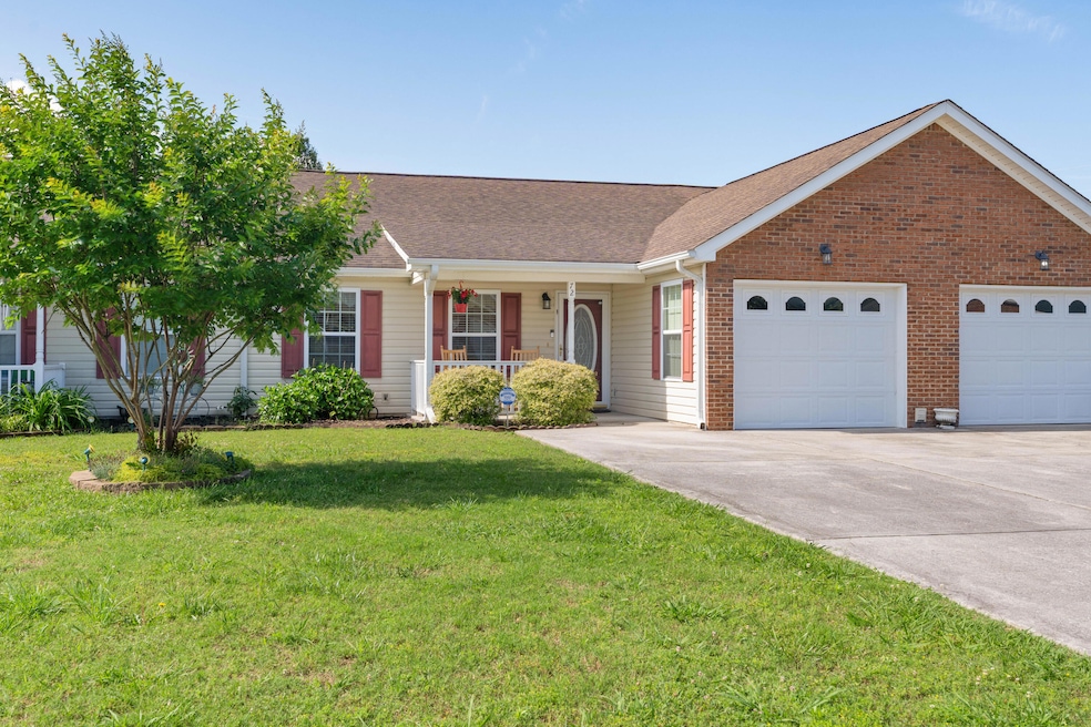 02 - 72 Anchor Drive - Exterior