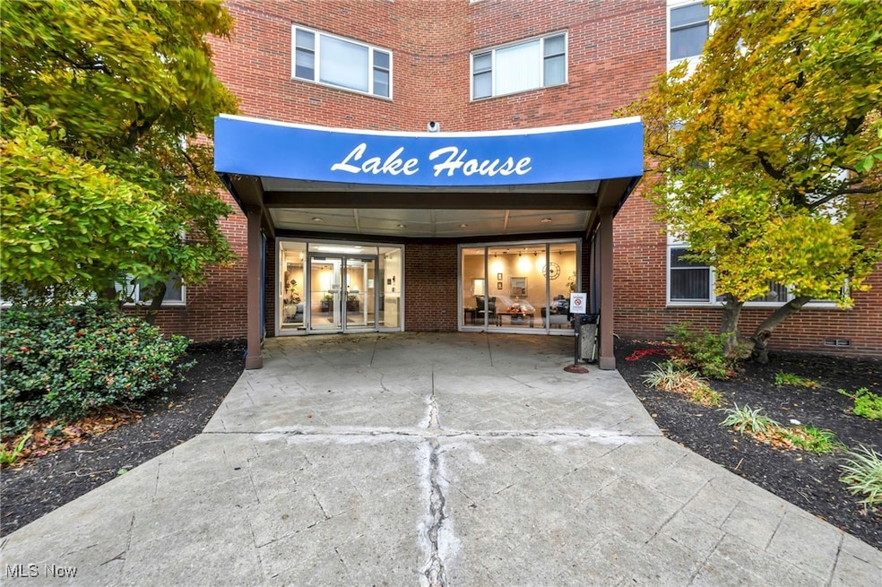 For Rent $1,300/month