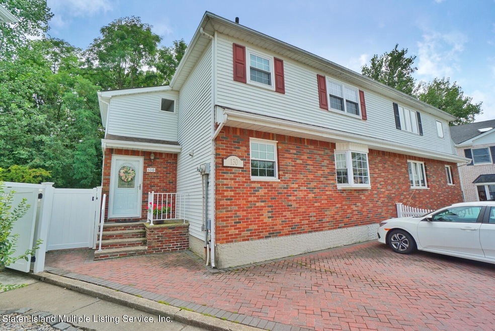 130 Blythe Place, Staten Island, NY 10306 - photo 1