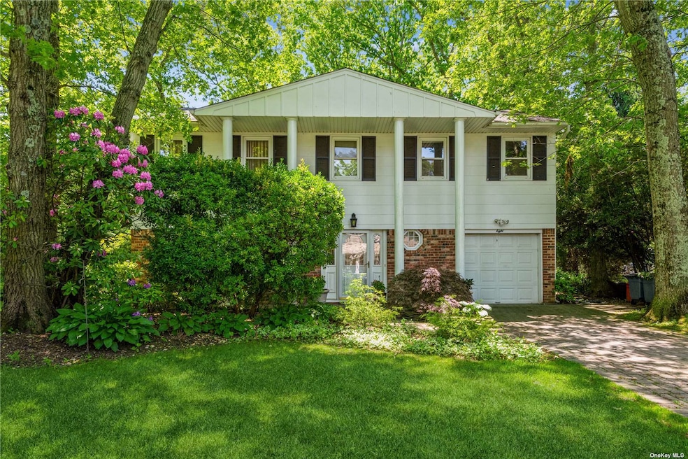 Beautiful Splanch Style Home