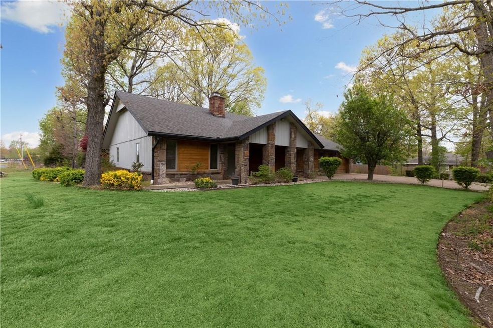 1 Ventnor Dr, Bella Vista, AR 72715 - photo 1