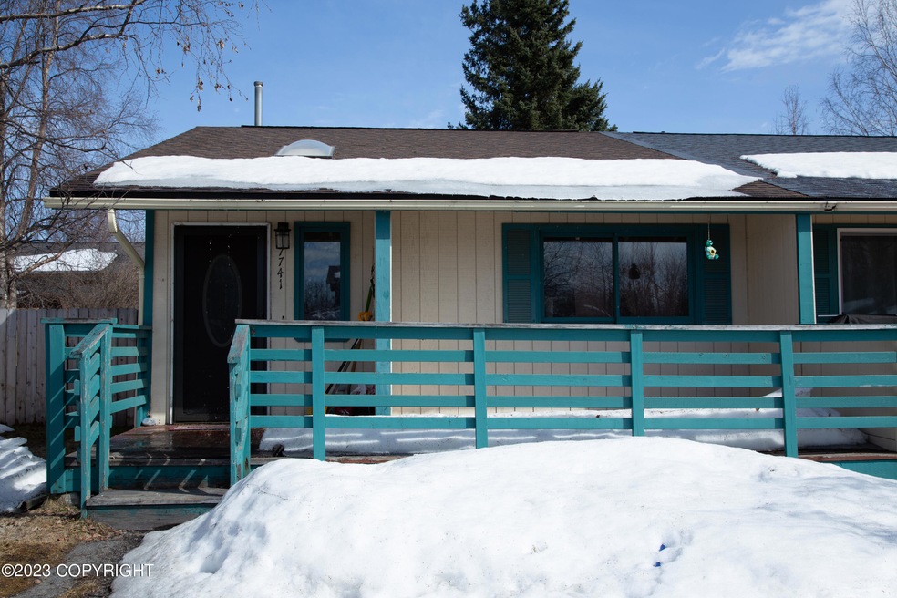 BrianMeganHouse4Sale2023-7952
