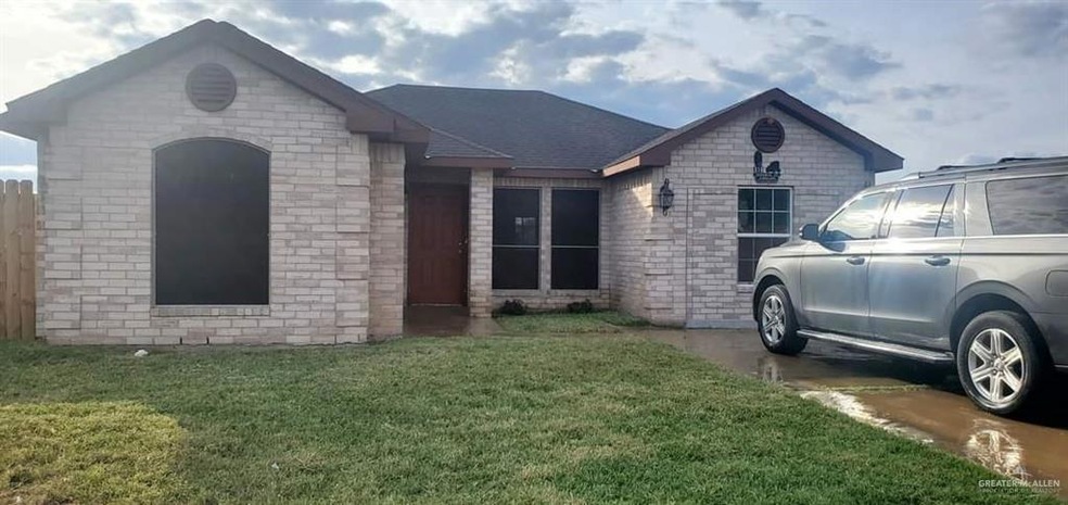 510 Bahama St, Weslaco, TX 78596 - photo 1