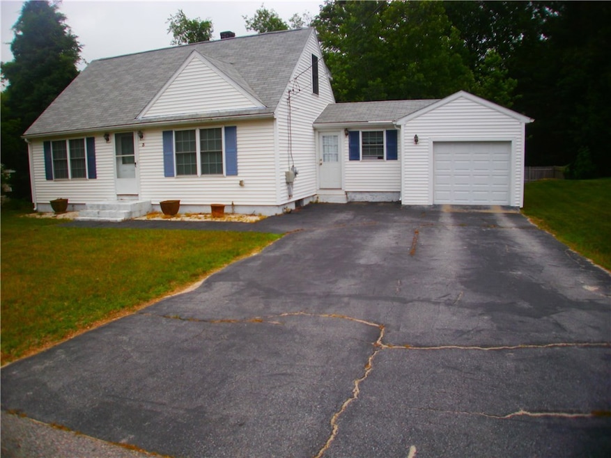 3 Sutton St, Greenville, RI 02828 - photo 1