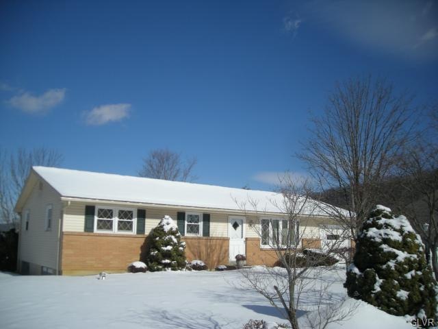 6113 Glenn Ave, Coopersburg, PA 18036 - photo 1