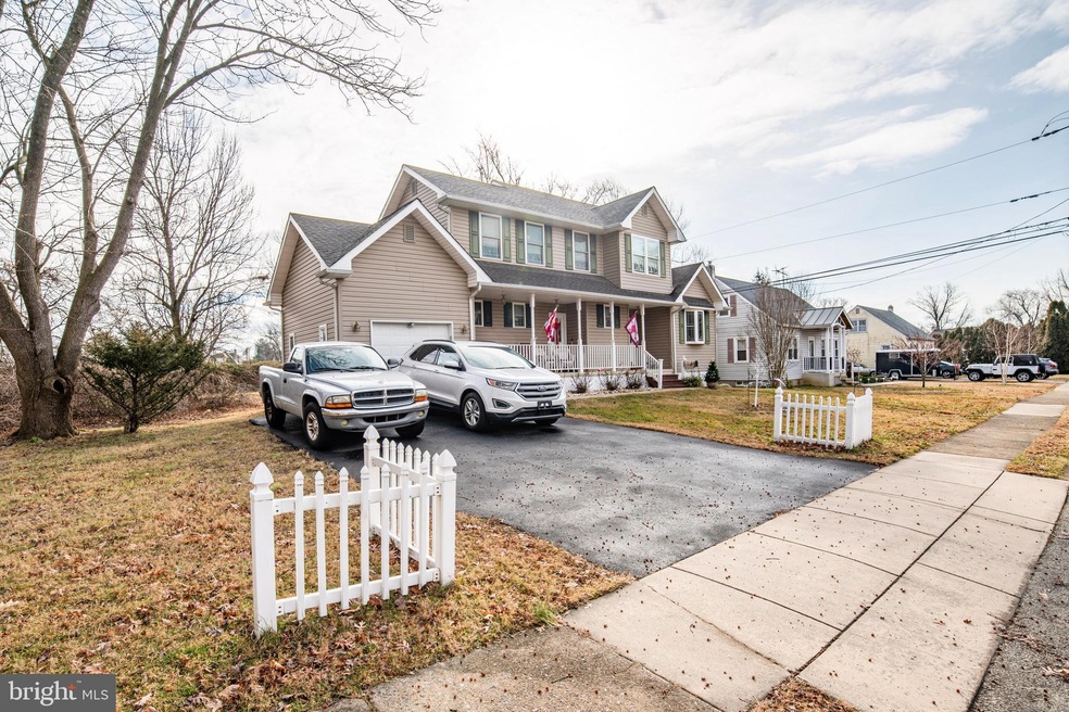 21 W Maple Ave, Brookhaven, PA 19015 - photo 1