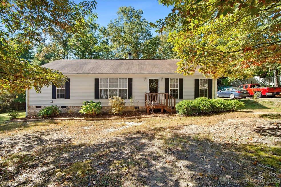 205 Sunrise Ridge Dr, Hendersonville, NC 28792 - photo 1