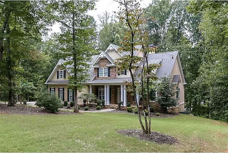 Exterior Front. Country Club Living!