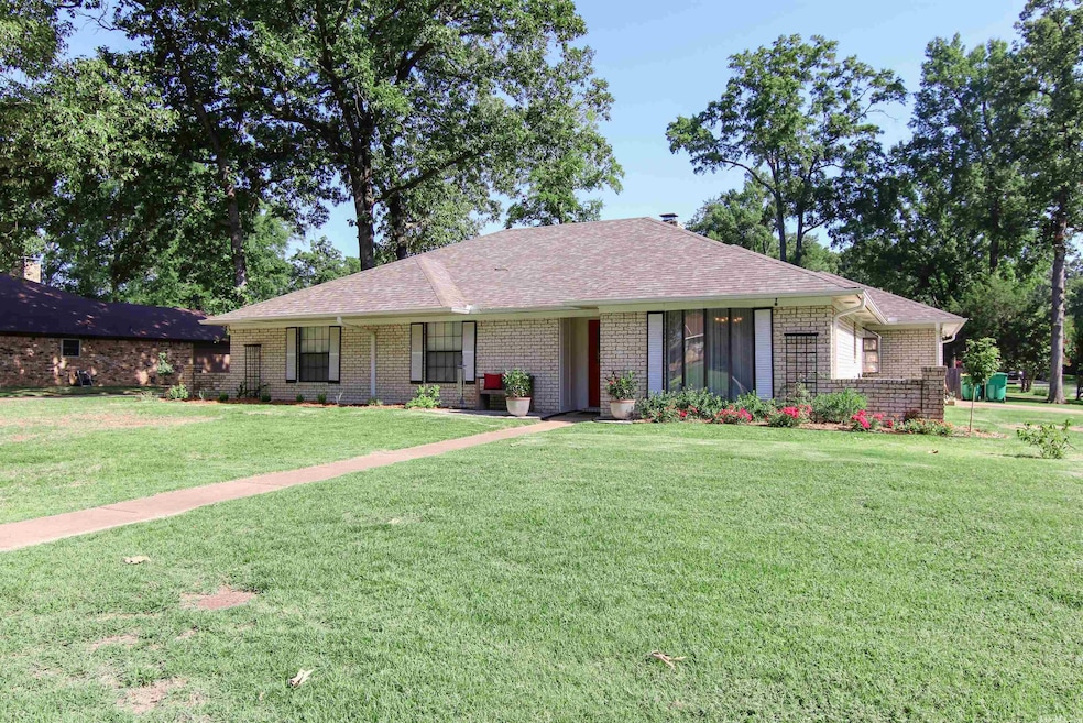3102 Crestridge Dr, Texarkana, TX 75503 - photo 1