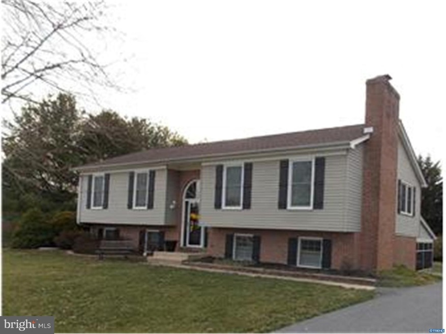 104 Michael Ln, Bear, DE 19701 - photo 1