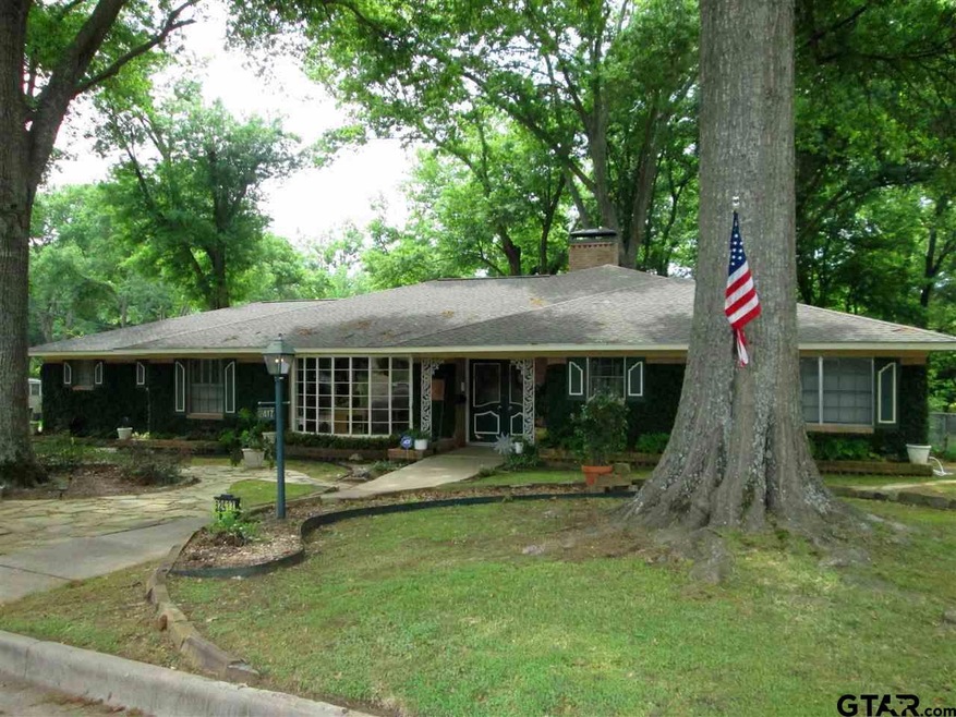 2417 Pollard Dr, Tyler, TX 75701 - photo 1