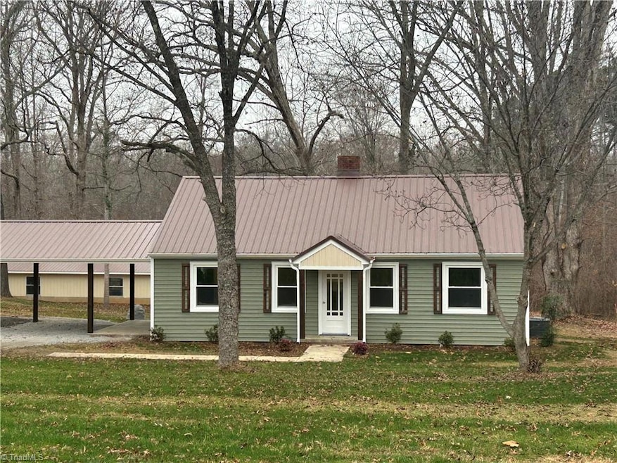 7280 Dennis Rd, Walnut Cove, NC 27052 - photo 1