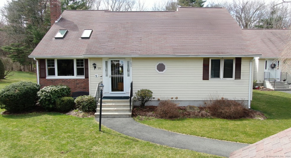 191 Oldefield Farms, Enfield, CT 06082 - photo 1