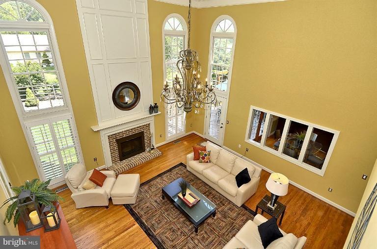 15504 Quail Run Dr, Gaithersburg, MD 20878 - photo 1