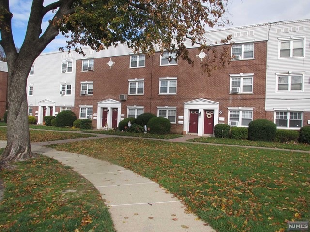 126 Hastings Ave unit B, Rutherford, NJ 07070 - photo 1