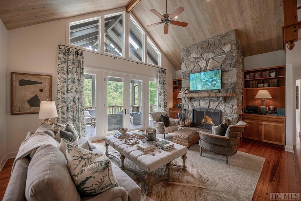 199 W Rochester Dr, Cashiers, NC 28717 - photo 1