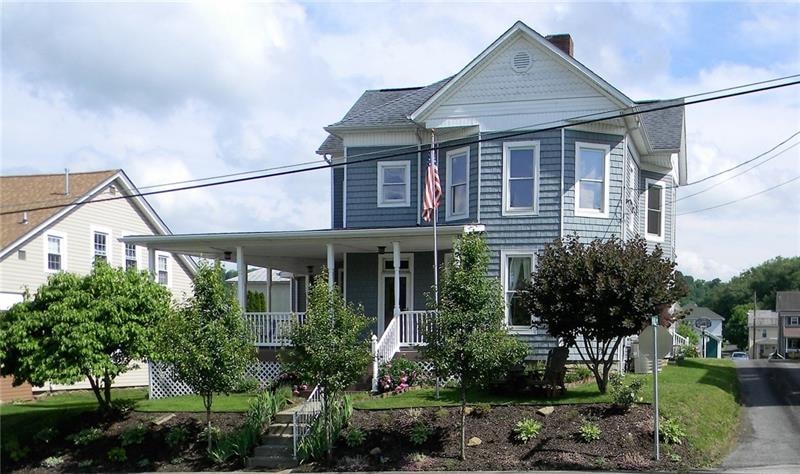 Beautifully restored Victorian home with additiona