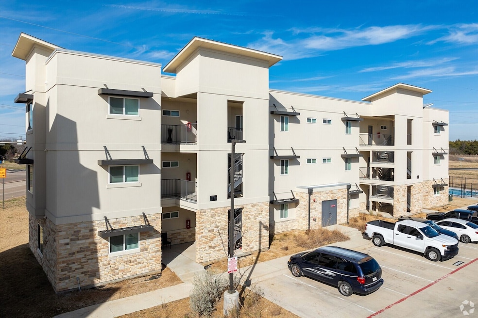 Ensign Apartments, Ennis, TX 75119 - photo 1