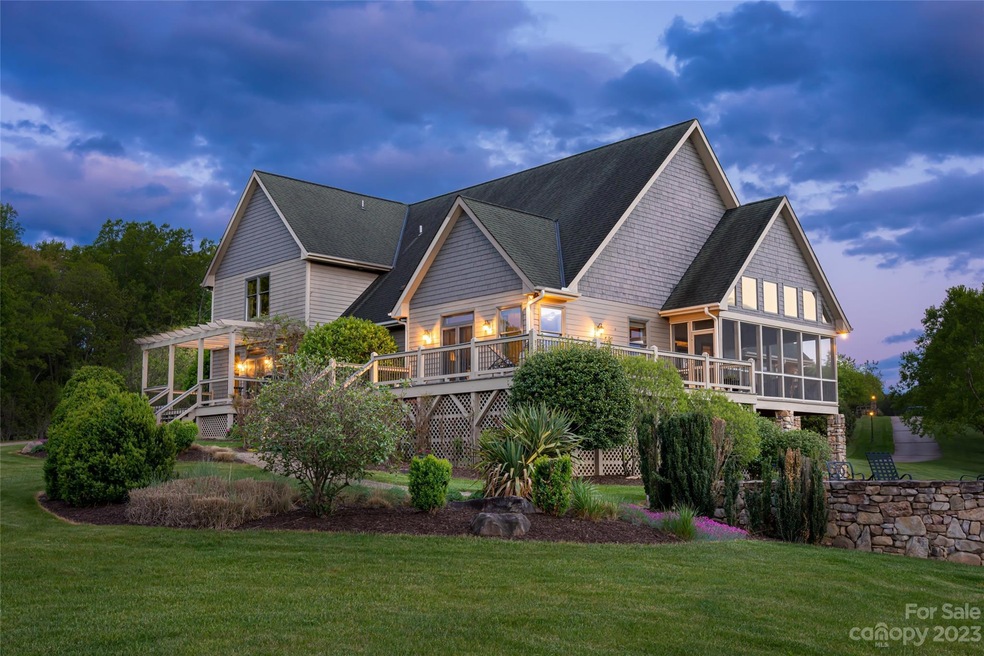 93 Plantation Dr, Asheville, NC 28806 - photo 1