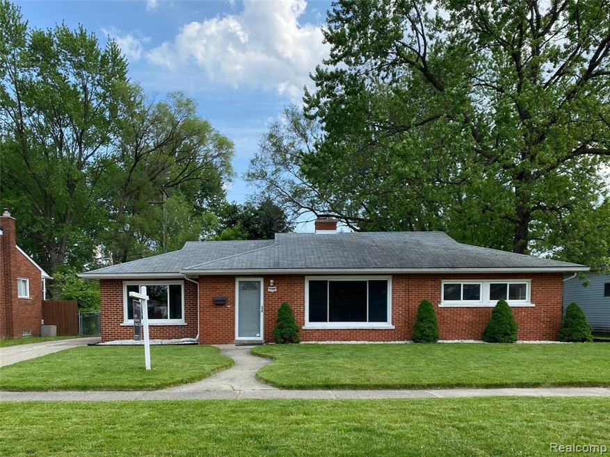 15326 Hill Ct, Roseville, MI 48066 - photo 1