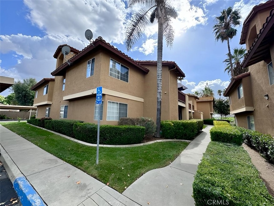 42140 Lyndie Ln unit 24, Temecula, CA 92591 - photo 1