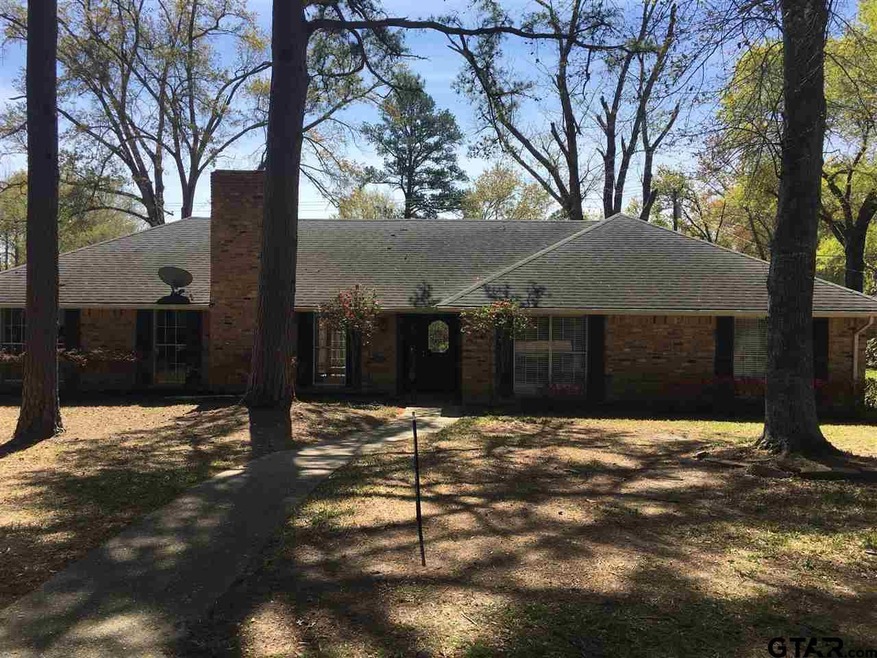 1407 1407 Kidd, Tyler, TX 75703 - photo 1