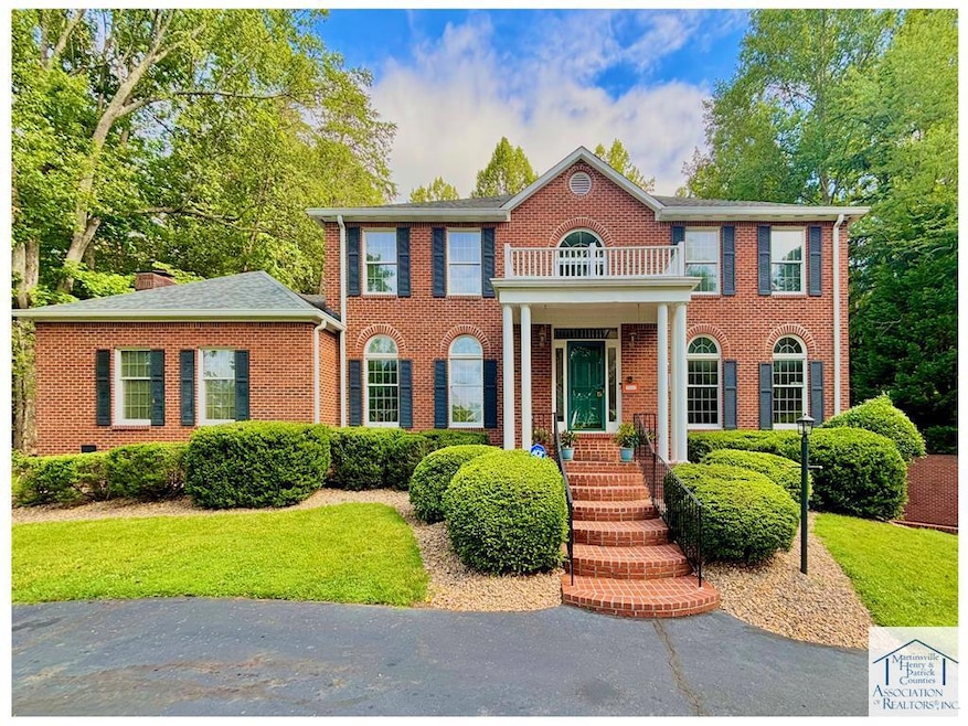 Under Contract $559,000 • Co-Listing Agent