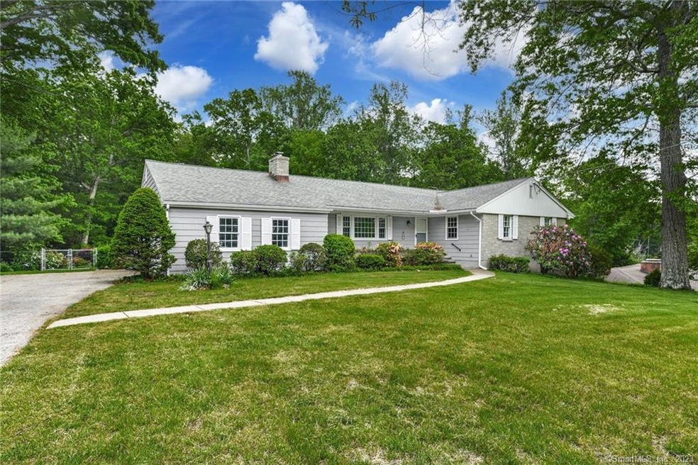 102 Columbine Dr, Trumbull, CT 06611 - photo 1