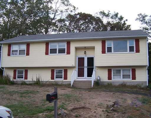 1 Glen Meadows Ct, Warwick, RI 02889 - photo 1