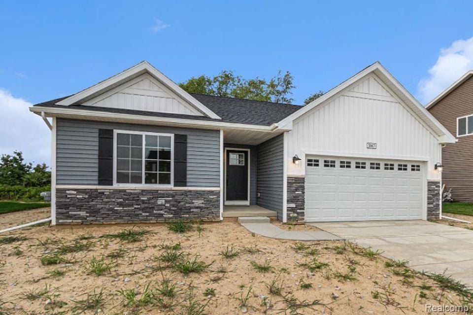 Move in ready!  New construction 3 BR, 2 Bath.