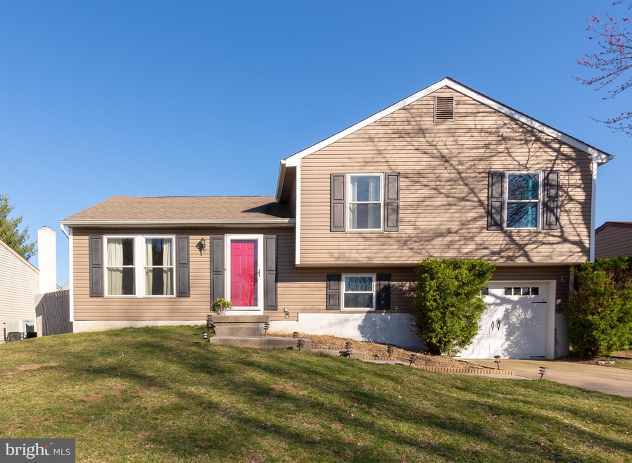 104 Penns Grant Dr, Morrisville, PA 19067 - photo 1