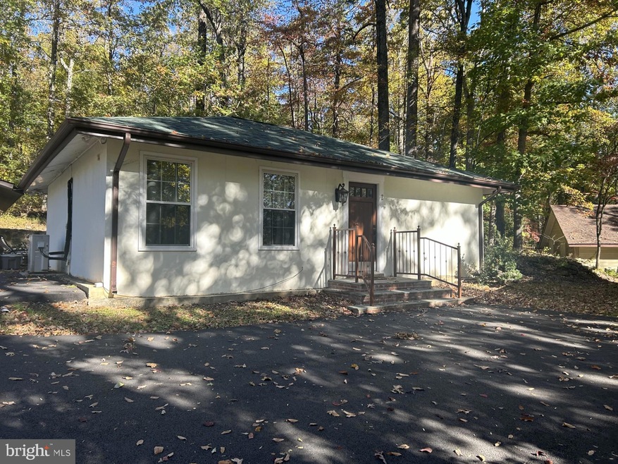 6065 Snow Mountain Rd, Broad Run, VA 20137 - photo 1