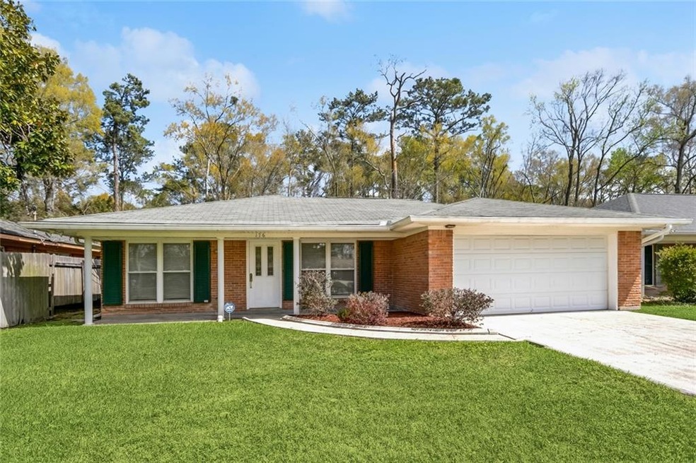 176 Southpark Dr, Slidell, LA 70458 - photo 1