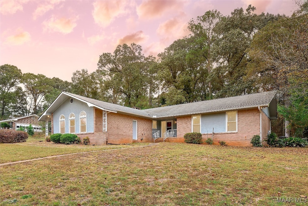 Welcome HOME! 227 Edith Way