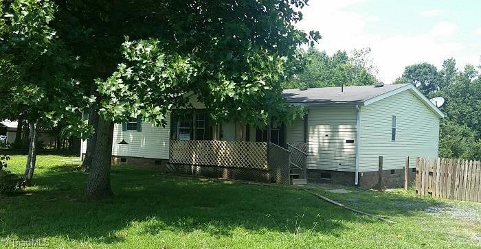 5096 Waynick Meadow Rd, Asheboro, NC 27205 - photo 1