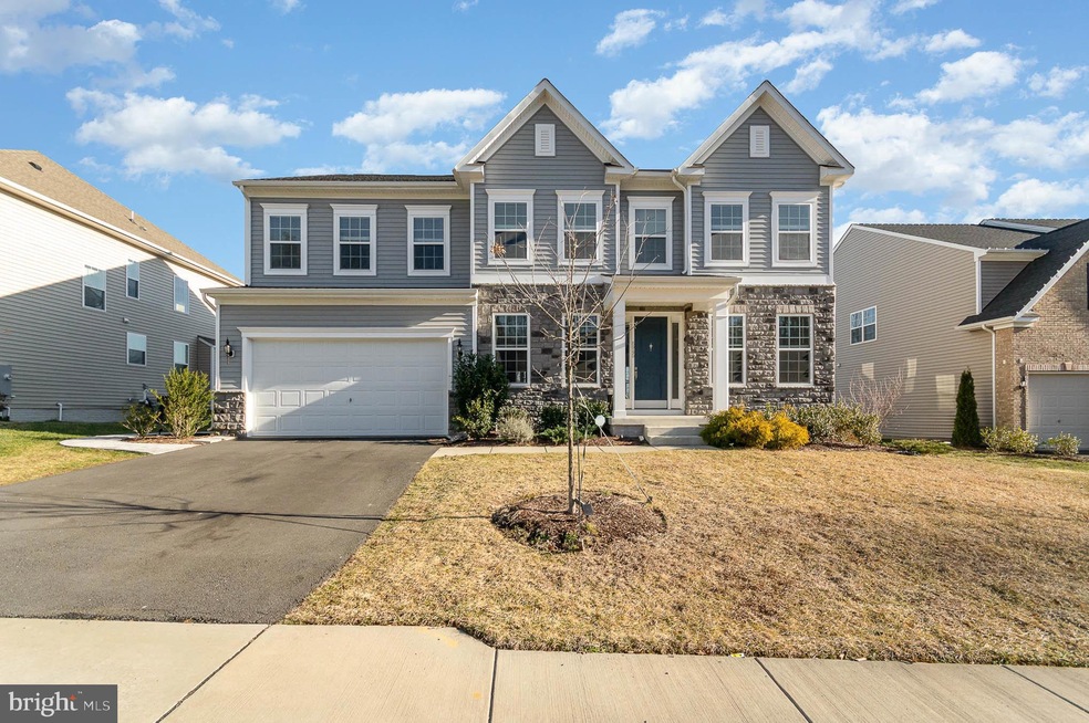 8945 Hubbard Way, Lorton, VA 22079 - photo 1