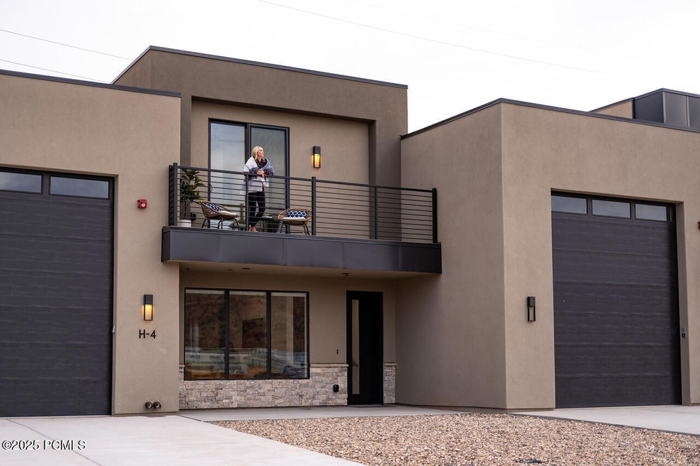 425 S Moki Dr unit 117, Kanab, UT 84741 - photo 1