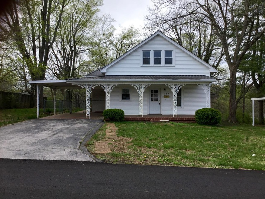 227 Mccreary Heights, Dickson, TN 37055 - photo 1