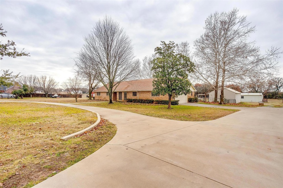 3007 Wild Horse Rd, Decatur, TX 76234 - photo 1