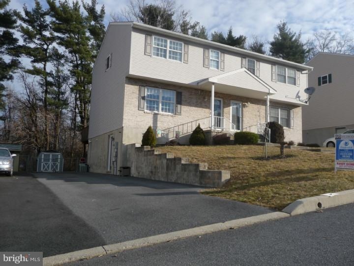 20 Quinter Ln, Temple, PA 19560 - photo 1