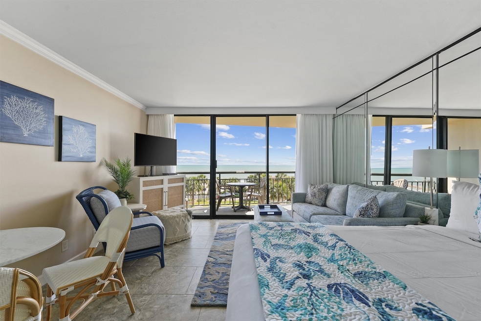 Stunning sixth-floor Gulf views from your private
