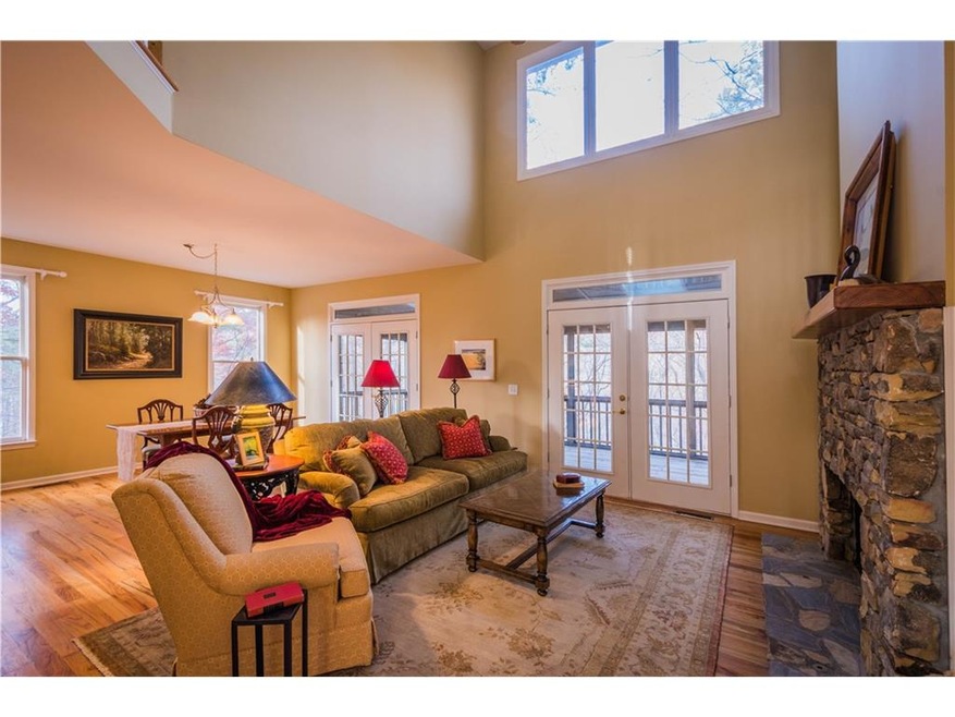 Functional open floor plan with vaulted great room