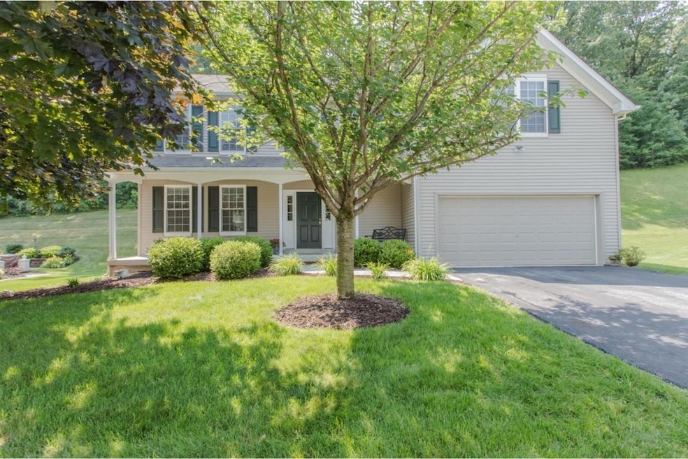 792 Southwind Ln, Downingtown, PA 19335 - photo 1